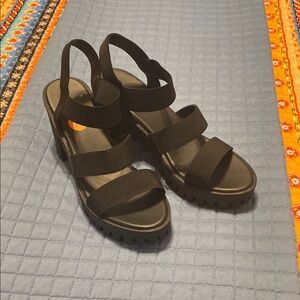 Madden Girl Black Chunky Heel Sandals